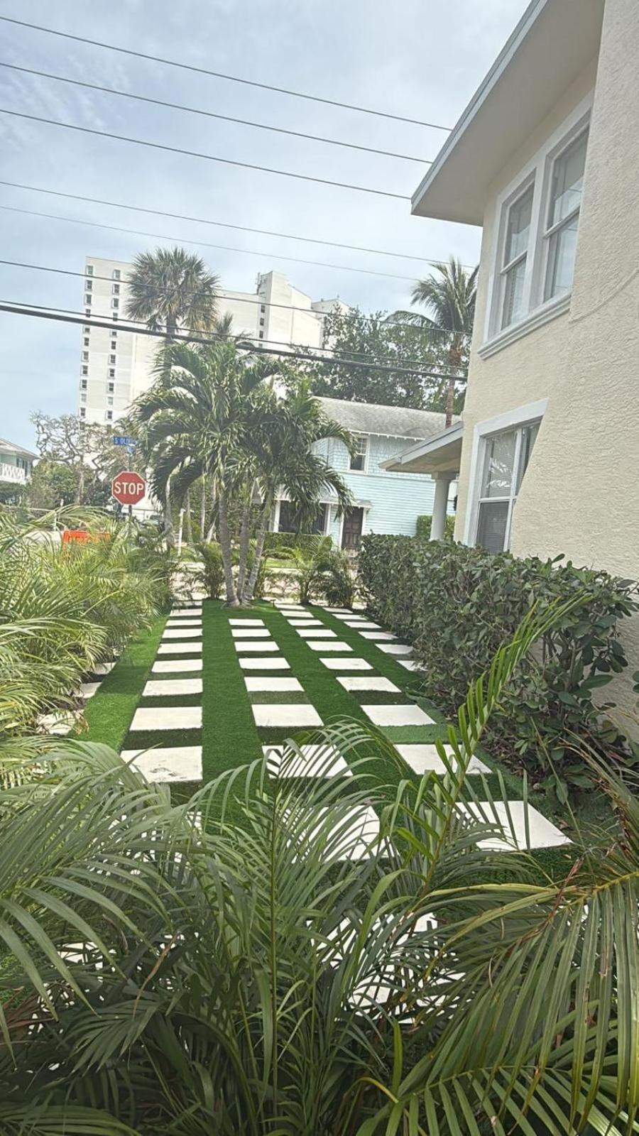 Olive Apart Unit 1 By Pmi West Palm Beach Exterior photo